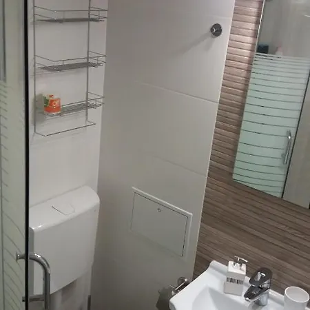 Apartment Single